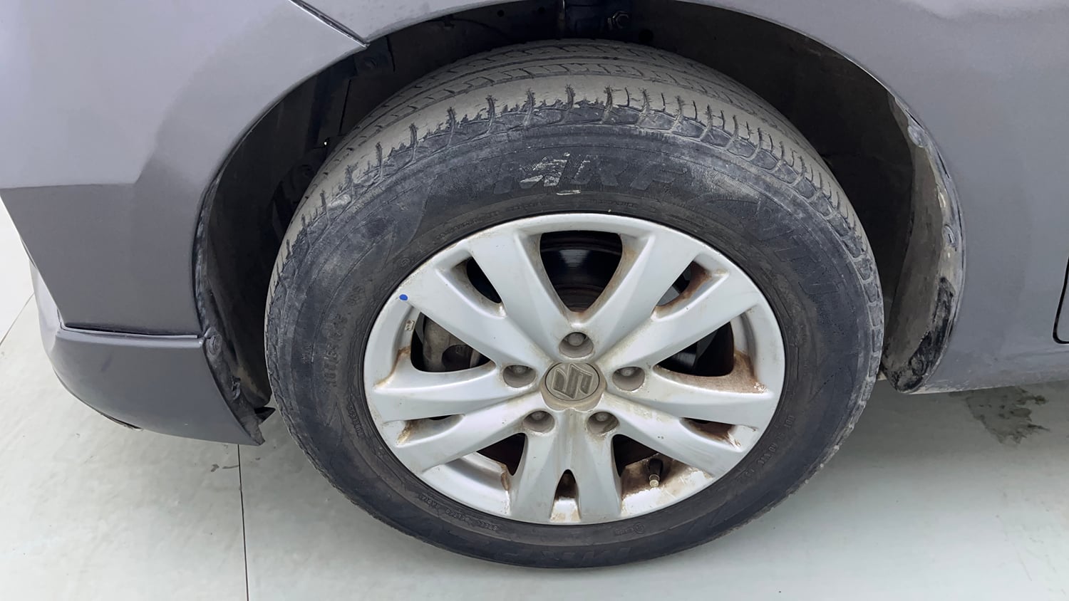Used 2018 Maruti Suzuki Ertiga ZXI Petrol Manual tyres LEFT FRONT TYRE RIM VIEW