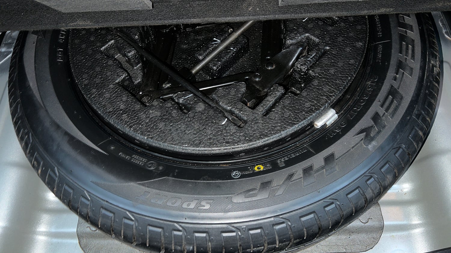 Used 2019 Hyundai Creta SX 1.6 AT Petrol Petrol Automatic tyres SPARE TYRE VIEW