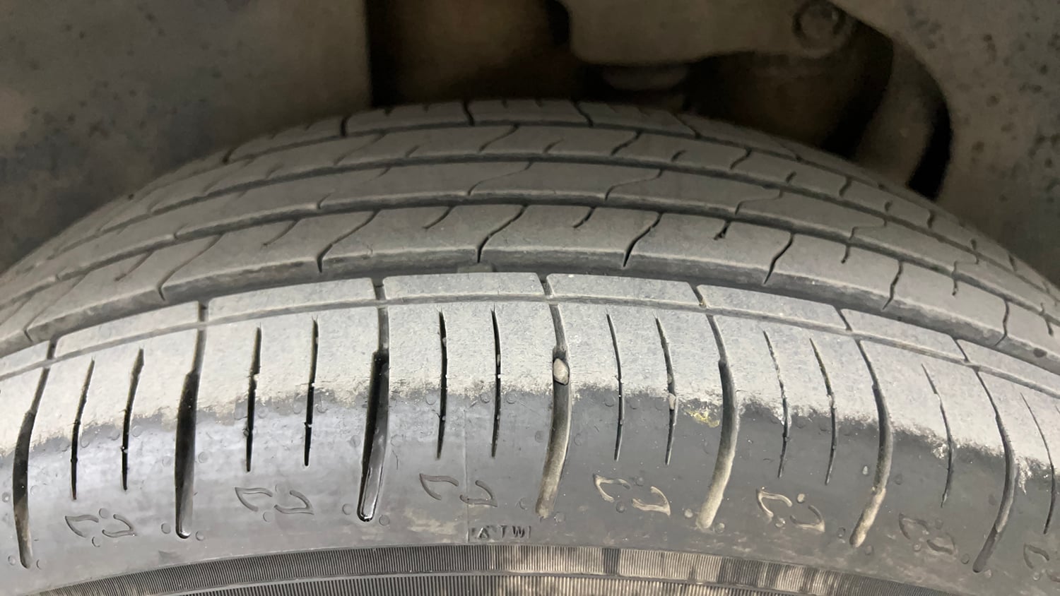 Used 2023 Tata Harrier XZA Plus Dual Tone Diesel Automatic tyres RIGHT REAR TYRE TREAD VIEW