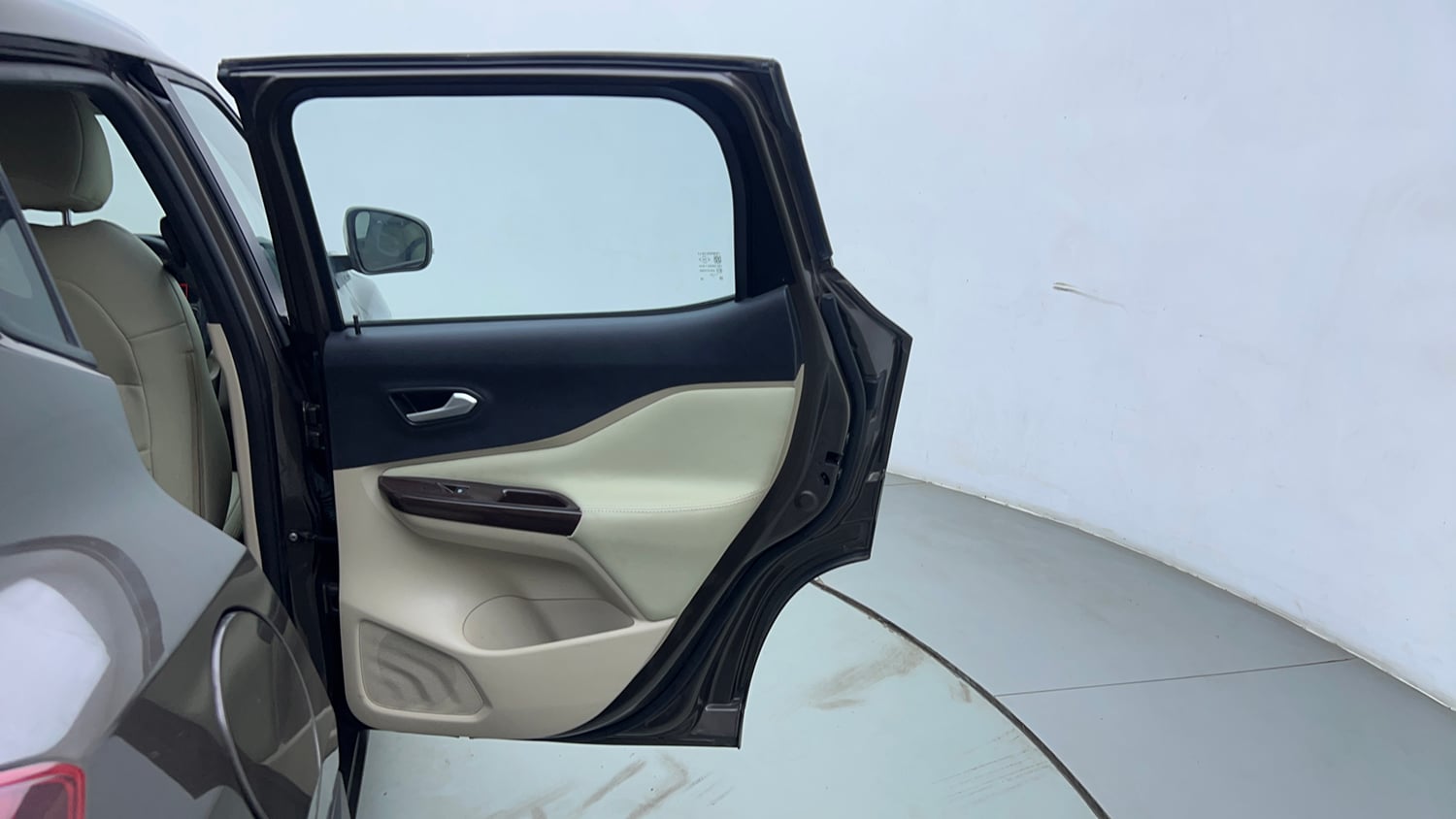 Used 2022 Nissan Magnite XV Turbo CVT Petrol Automatic interior RIGHT REAR DOOR OPEN VIEW