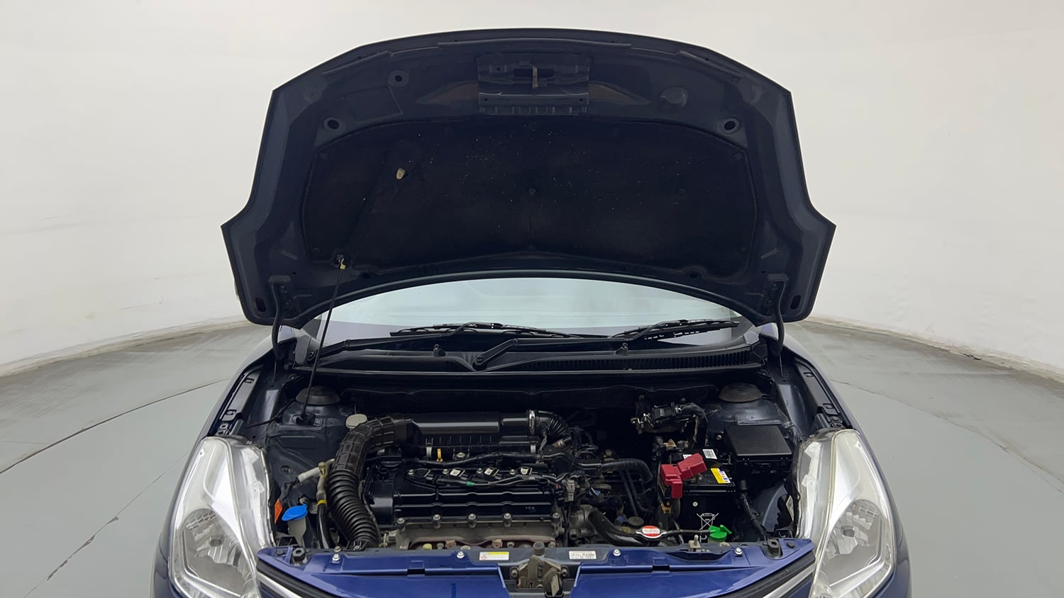 Used 2018 Maruti Suzuki Baleno Delta 1.2 Petrol Manual engine ENGINE & BONNET OPEN FRONT VIEW
