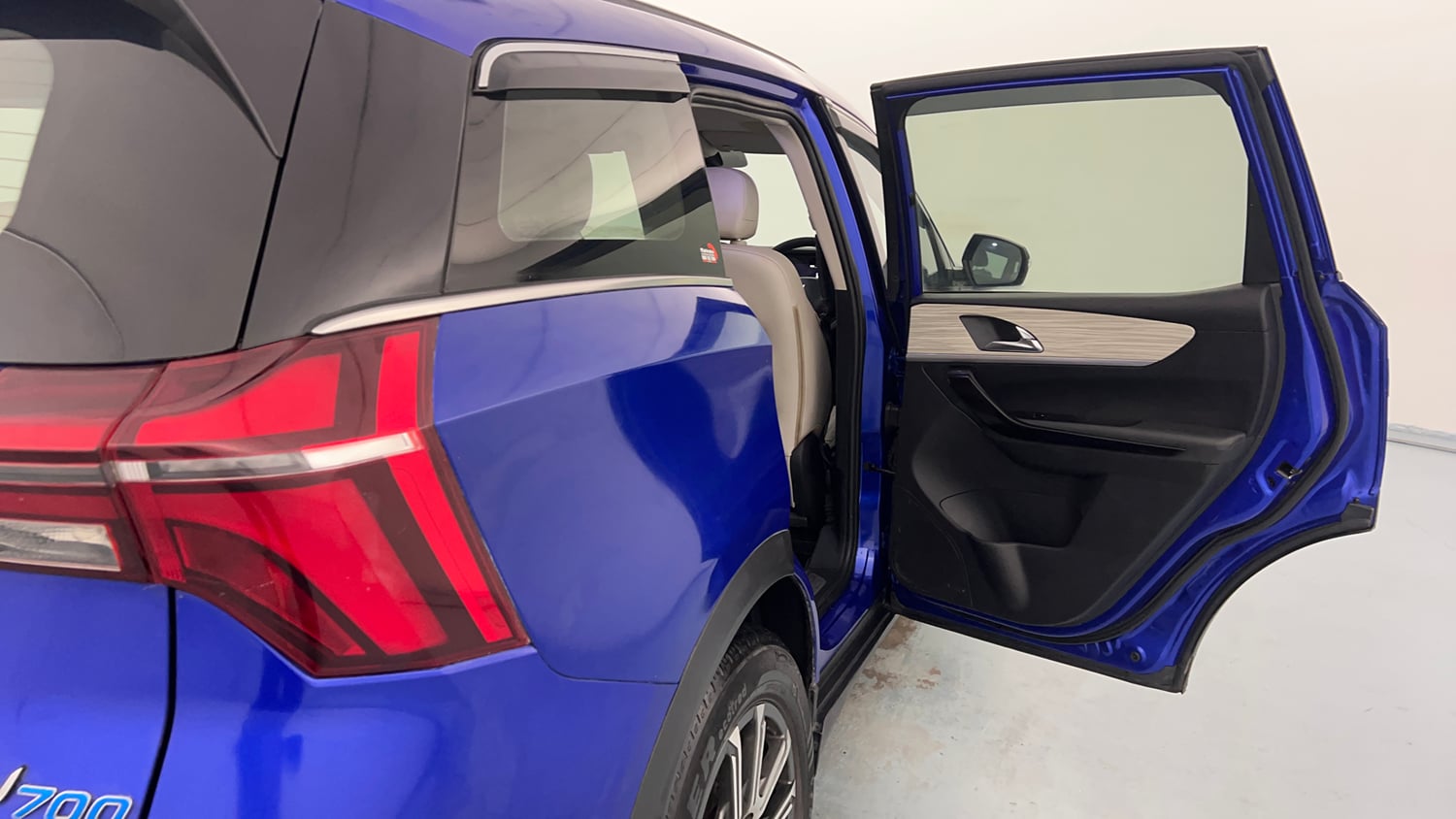 Used 2021 Mahindra XUV700 AX 7 Petrol AT Luxury Pack 7 STR Petrol Automatic interior RIGHT REAR DOOR OPEN VIEW