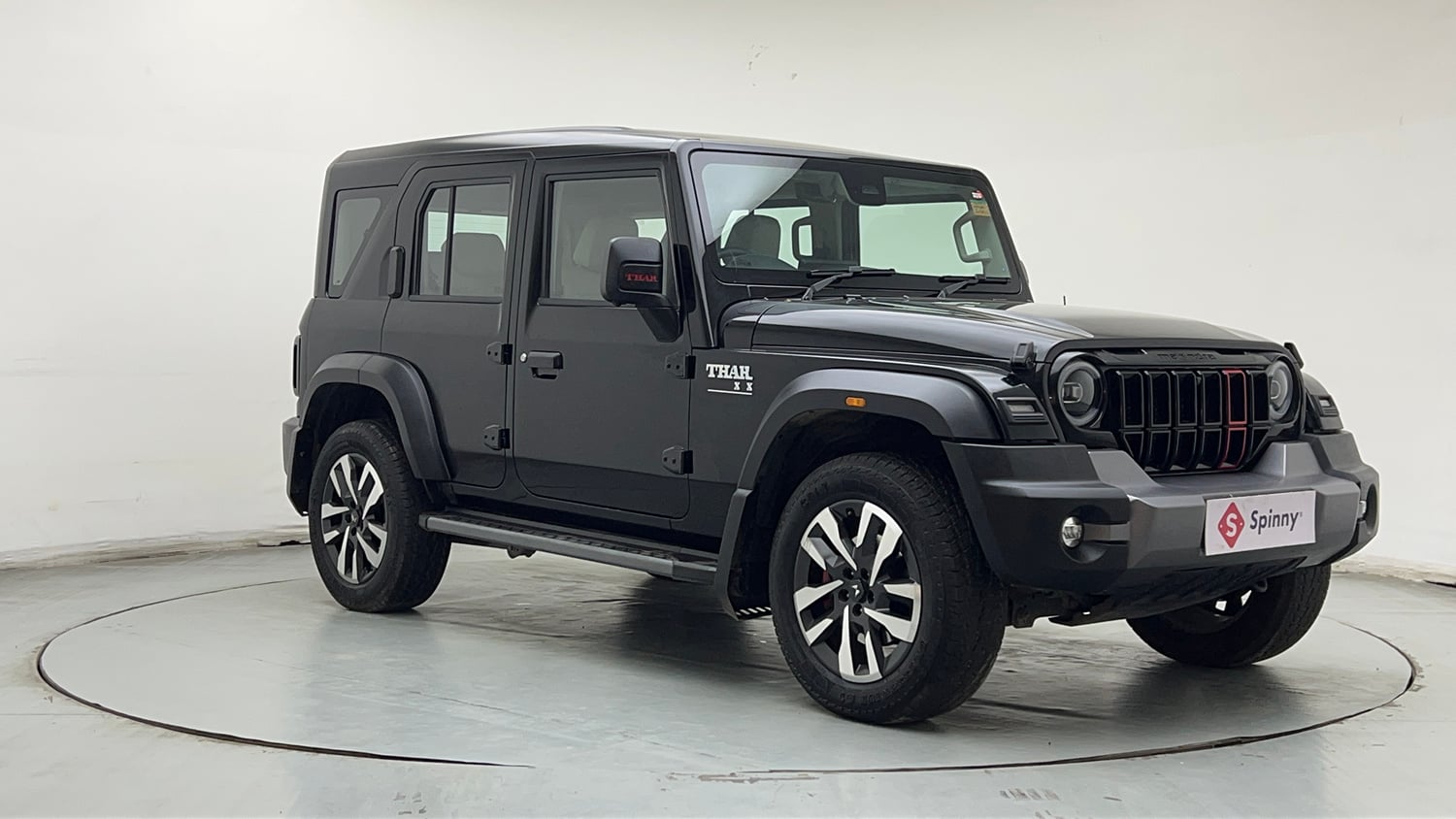 Used 2025 Mahindra Thar Roxx AX7 L Diesel AT 2WD Diesel Automatic exterior RIGHT FRONT CORNER VIEW