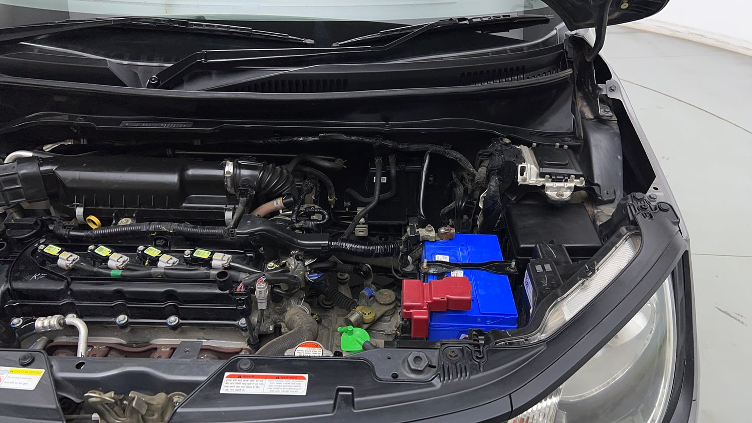 Used 2022 Maruti Suzuki Ignis Sigma 1.2 MT Petrol Manual engine ENGINE LEFT SIDE VIEW