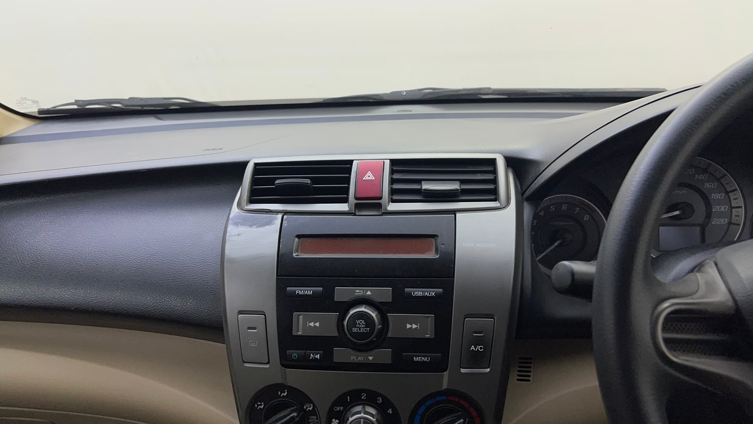 Used 2012 Honda City 1.5 E MT Petrol Manual top_features Integrated (in-dash) music system