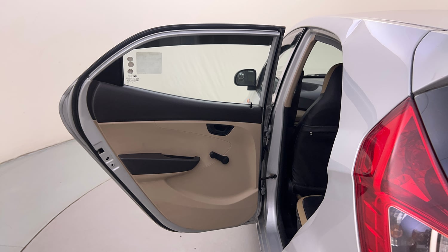 Used 2014 Hyundai Eon Era + Petrol Manual interior LEFT REAR DOOR OPEN VIEW