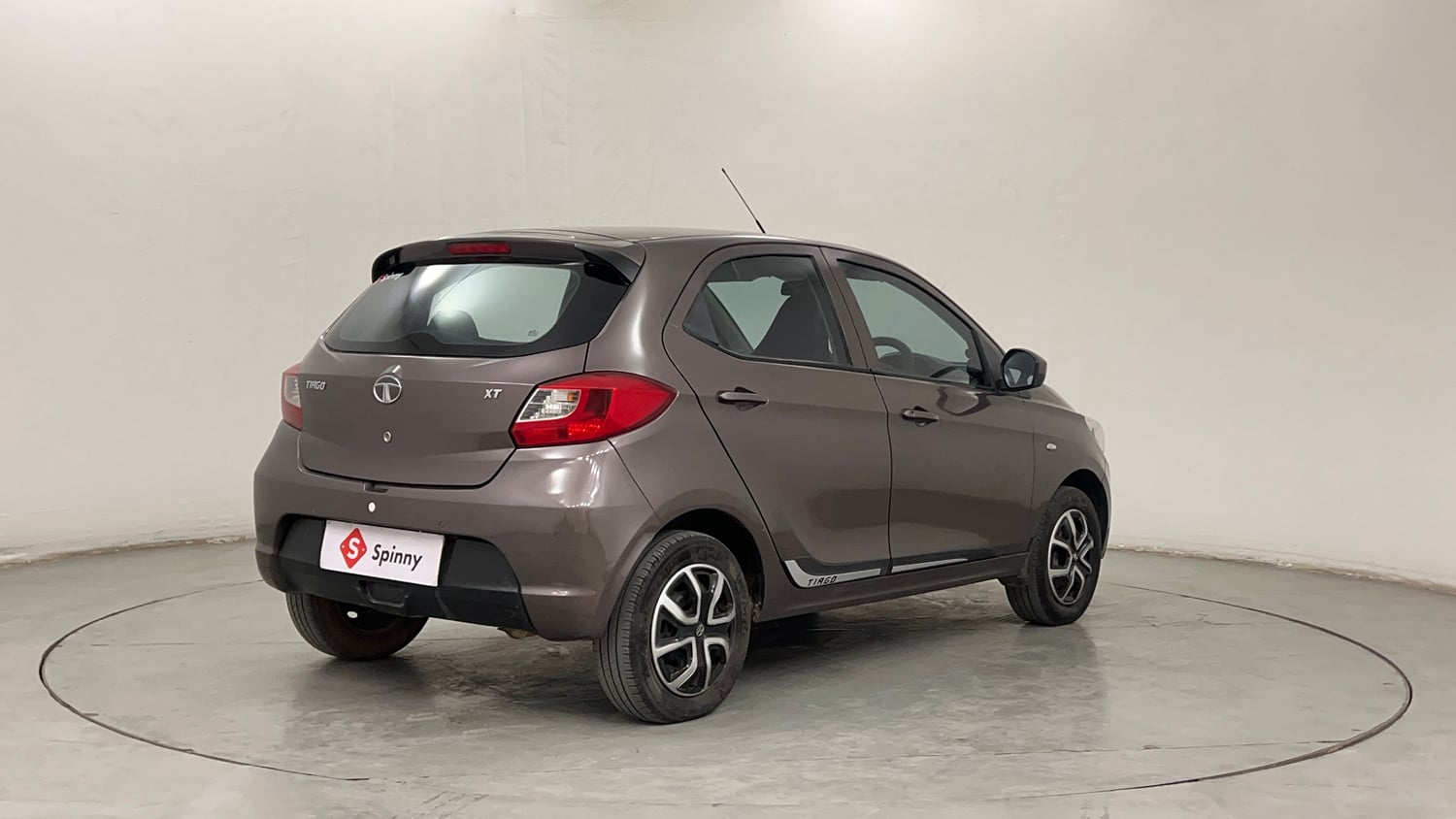 Used 2018 Tata Tiago Revotron XT Petrol Manual exterior RIGHT REAR CORNER VIEW