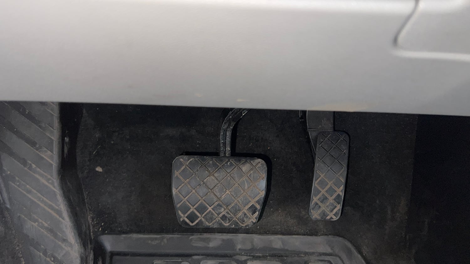 Used 2022 Volkswagen Taigun Topline 1.0 TSI AT Petrol Automatic interior PEDALS VIEW
