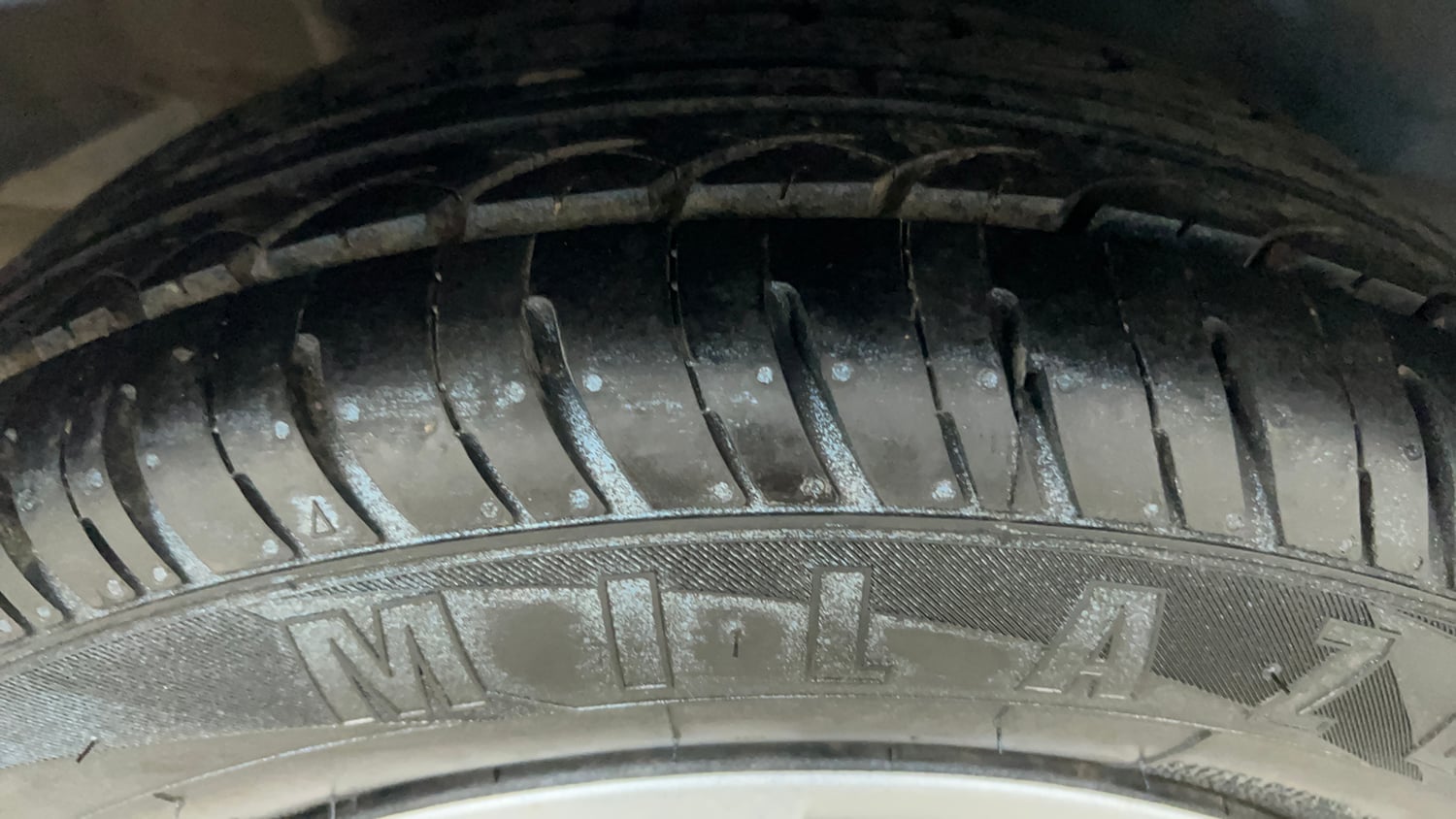 Used 2014 Honda Amaze 1.2 S i-VTEC Petrol Manual tyres RIGHT REAR TYRE TREAD VIEW