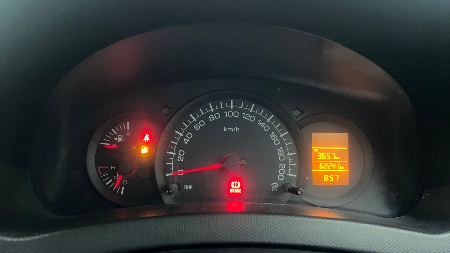 Used 2014 Maruti Suzuki Swift LXi Petrol Manual interior CLUSTERMETER VIEW