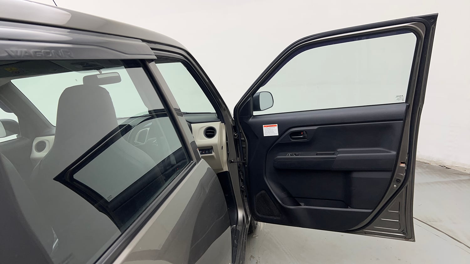Used 2020 Maruti Suzuki Wagon R LXi (O) 1.0 CNG Cng Manual interior RIGHT FRONT DOOR OPEN VIEW