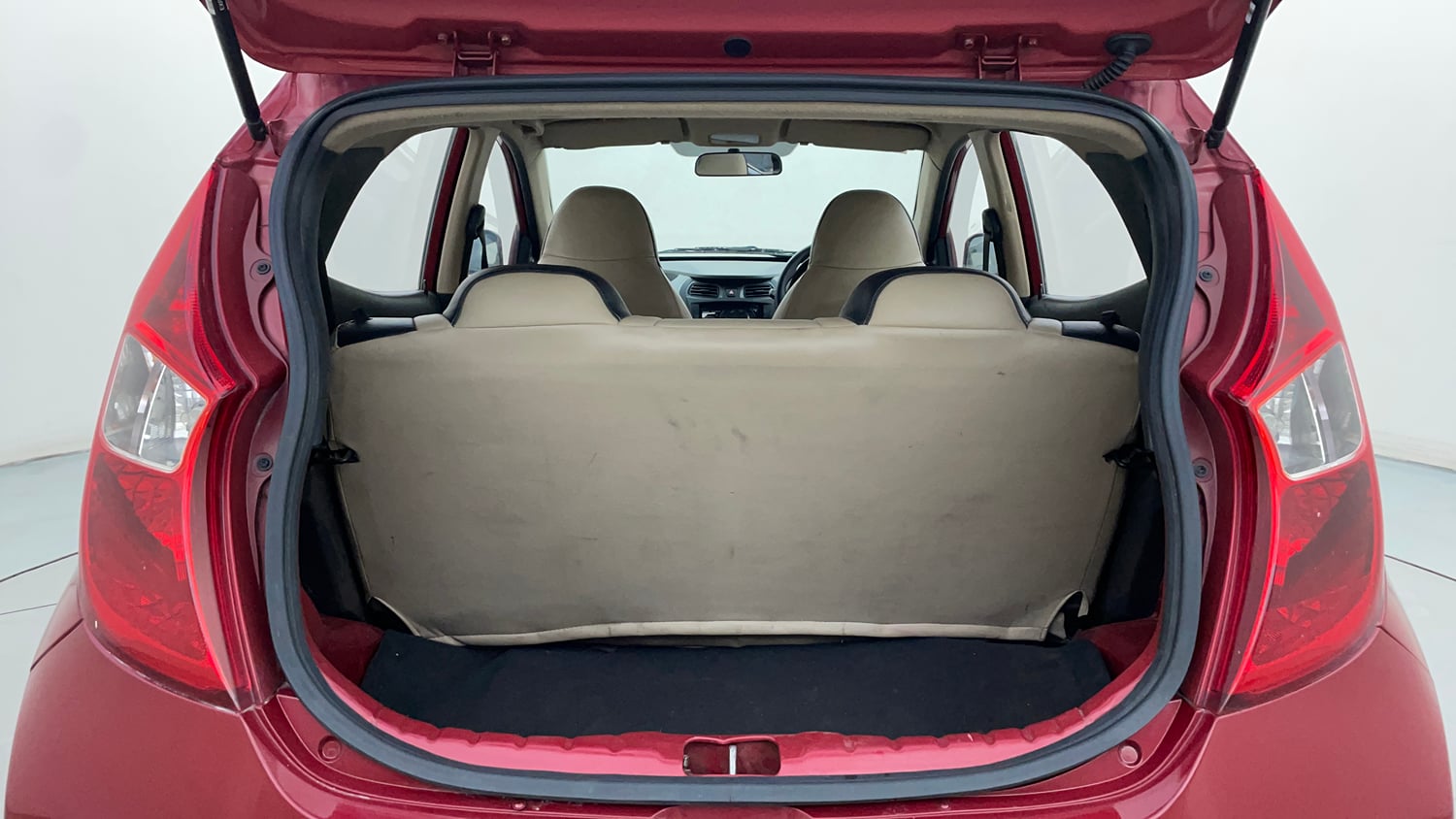 Used 2016 Hyundai Eon D-Lite + Petrol Manual interior DICKY INSIDE VIEW