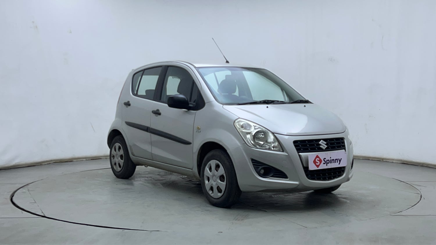 Used 2014 Maruti Suzuki Ritz Vxi BS-IV Petrol Manual exterior RIGHT FRONT CORNER VIEW