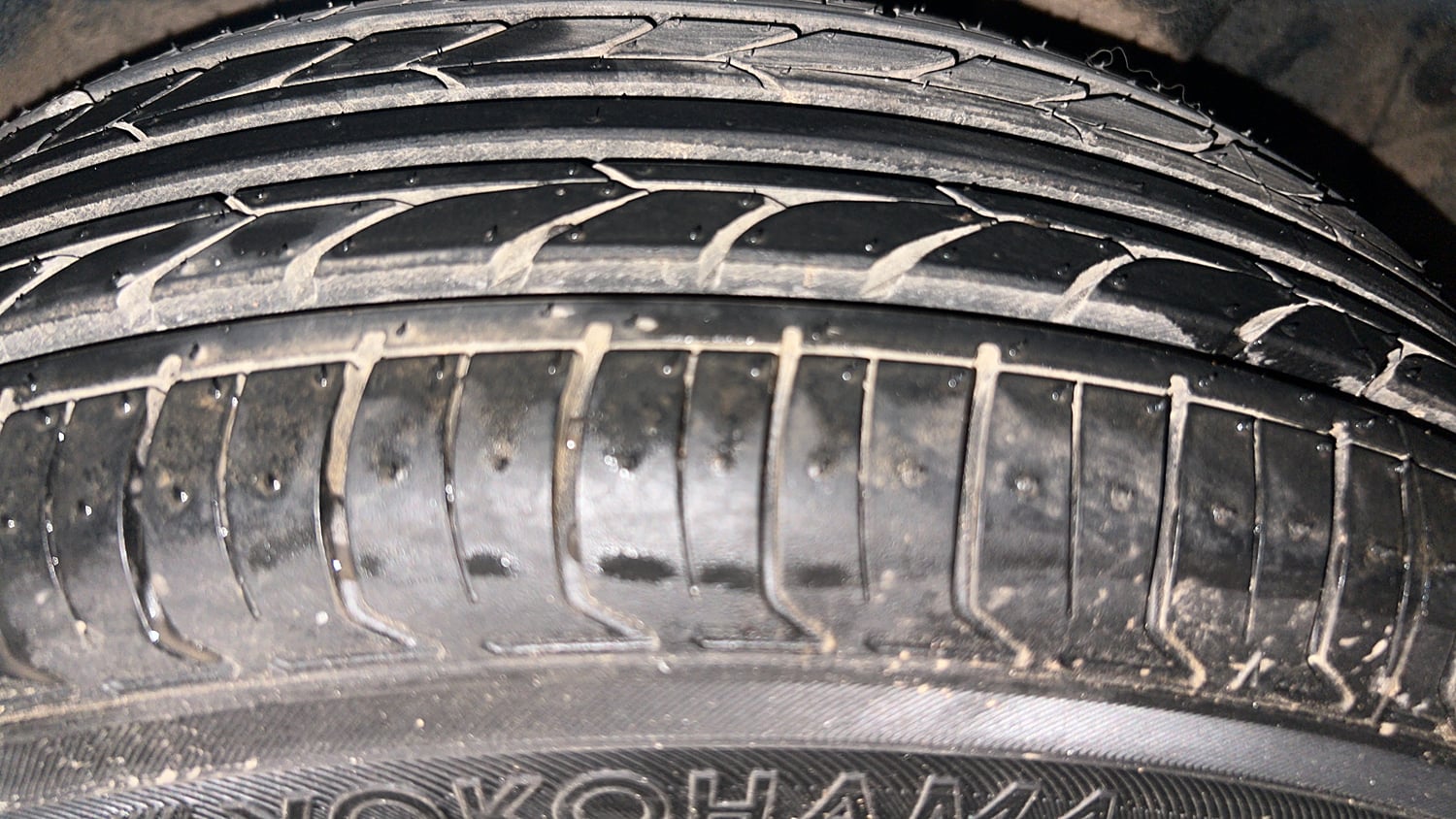 Used 2021 Hyundai Grand i10 Nios Sportz AMT 1.2 Kappa VTVT Petrol Automatic tyres LEFT REAR TYRE TREAD VIEW
