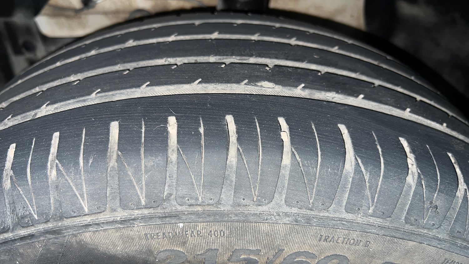 Used 2022 maruti-suzuki Vitara Brezza ZXi Petrol Manual tyres LEFT FRONT TYRE TREAD VIEW