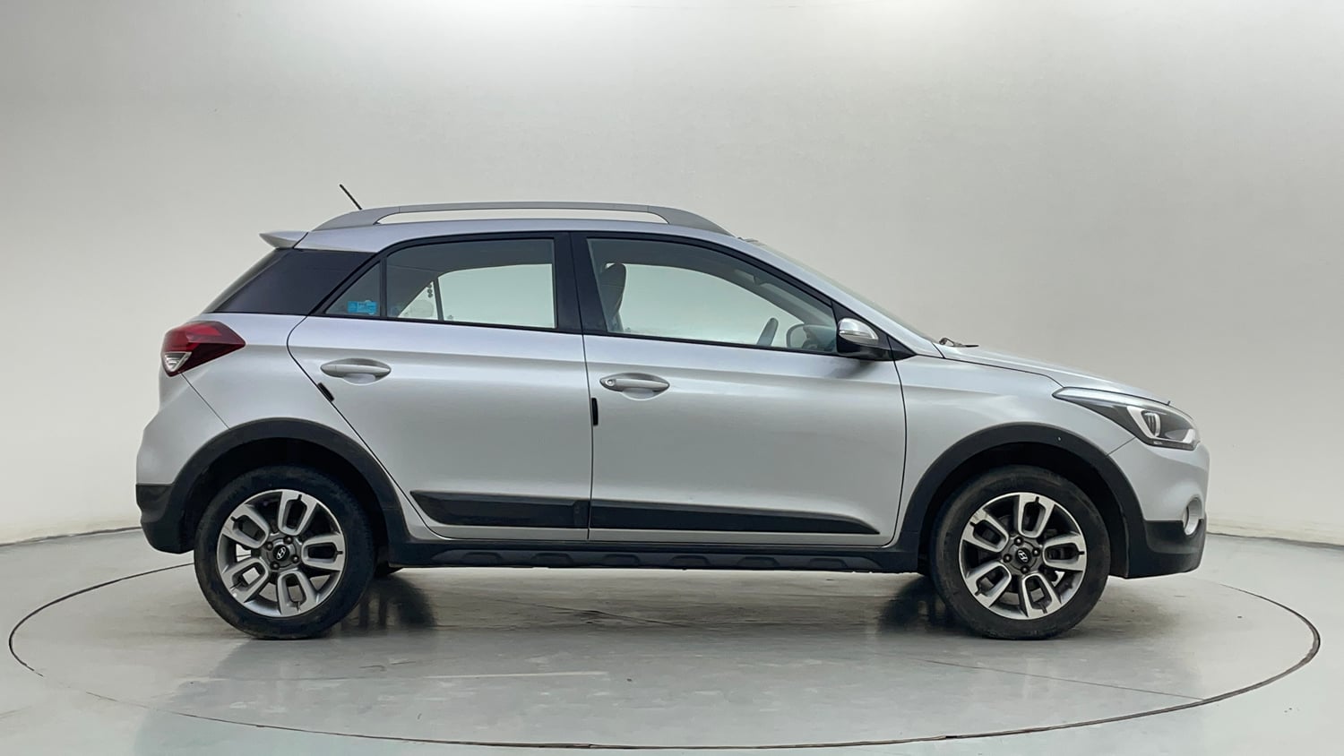 Used 2015 Hyundai i20 Active 1.2 S Petrol Manual exterior RIGHT SIDE VIEW