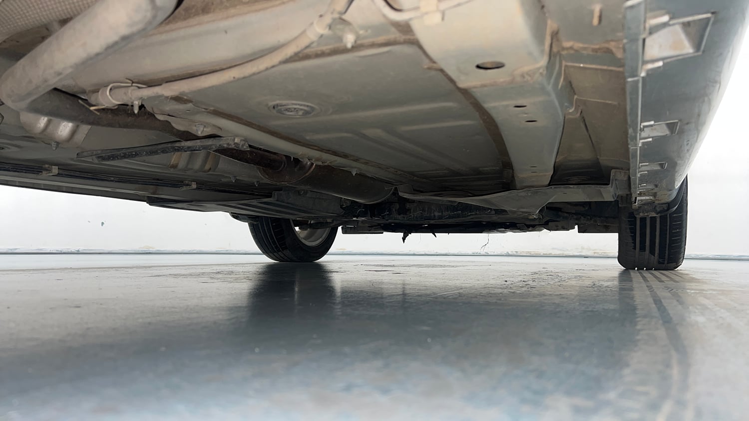 Used 2023 Maruti Suzuki Baleno Zeta MT Petrol Manual extra REAR RIGHT UNDERBODY VIEW