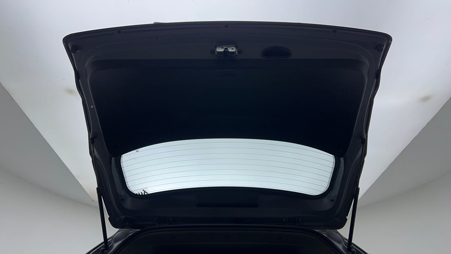 Used 2020 Hyundai Creta SX 1.6 AT CRDi Diesel Automatic interior DICKY DOOR OPEN VIEW