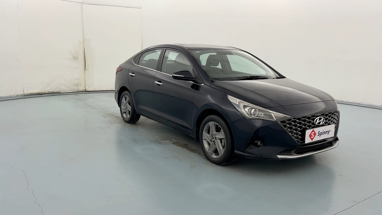 Used 2022 Hyundai Verna SX 1.5 MPi Petrol Manual exterior RIGHT FRONT CORNER VIEW