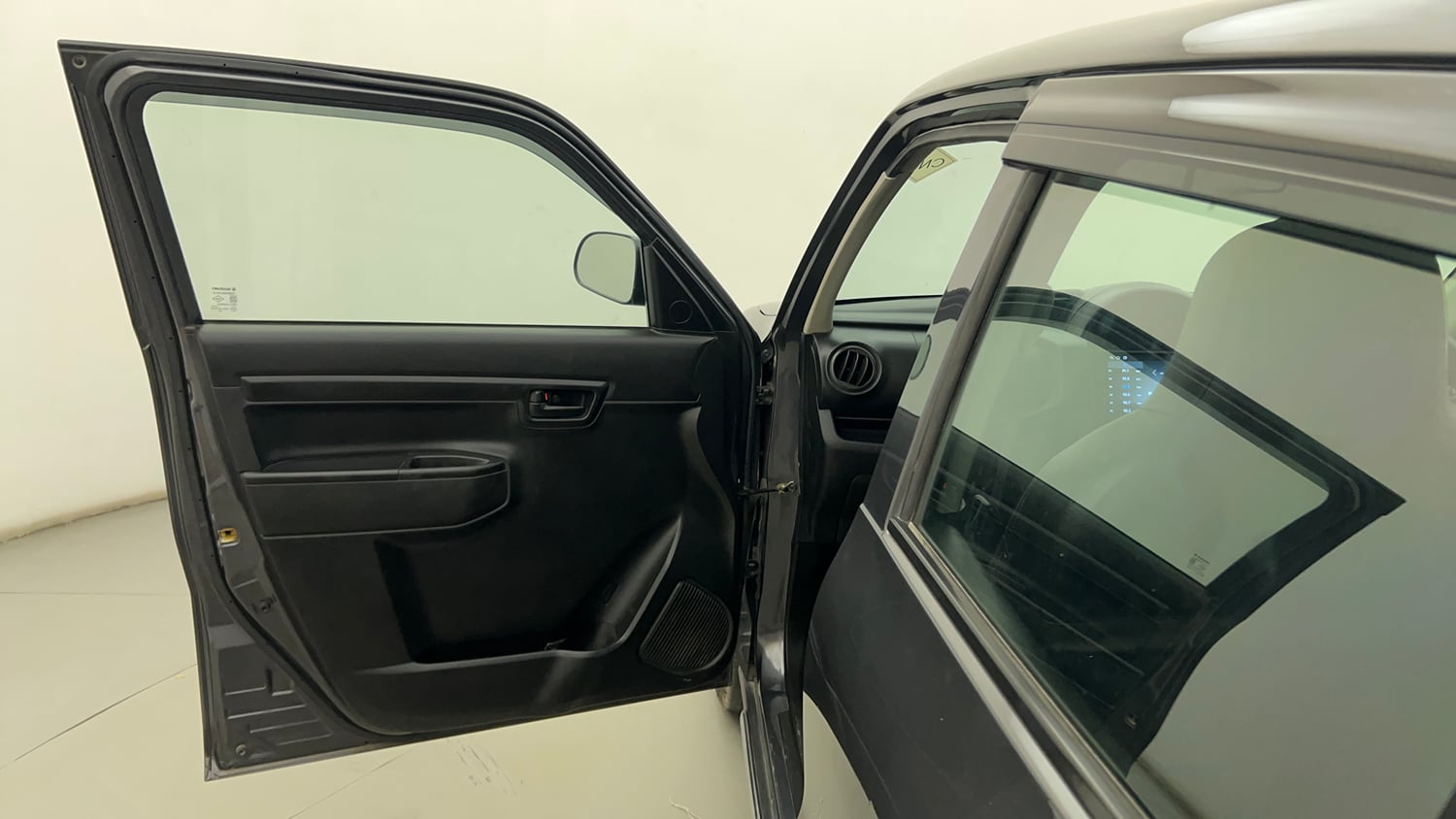 Used 2021 Maruti Suzuki S-Presso VXi CNG Cng Manual interior LEFT FRONT DOOR OPEN VIEW
