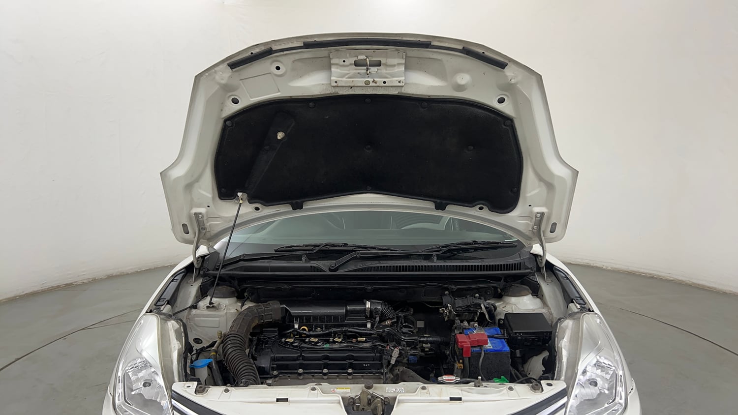 Used 2017 Maruti Suzuki Baleno Delta 1.2 Petrol Manual engine ENGINE & BONNET OPEN FRONT VIEW