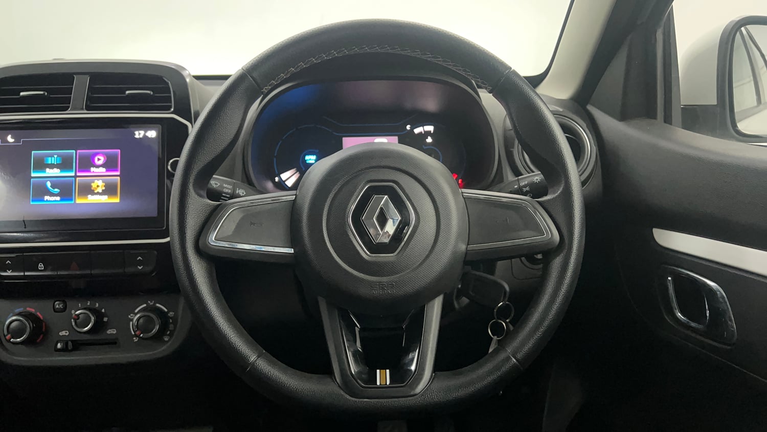 Used 2022 Renault Kwid CLIMBER AMT Petrol Automatic interior STEERING VIEW