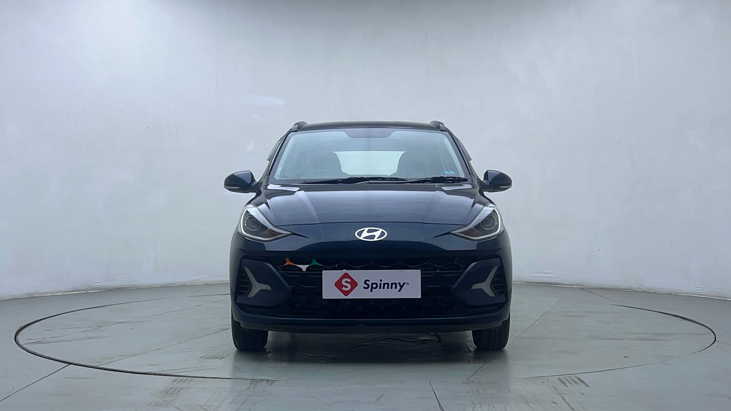 Used 2024 Hyundai Grand i10 Nios Sportz 1.2 Kappa AMT Petrol Automatic exterior RIGHT FRONT CORNER VIEW