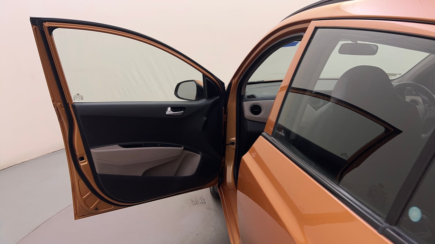 Used 2017 Hyundai Grand i10 Sportz (O) 1.2 Kappa VTVT Petrol Manual interior LEFT FRONT DOOR OPEN VIEW