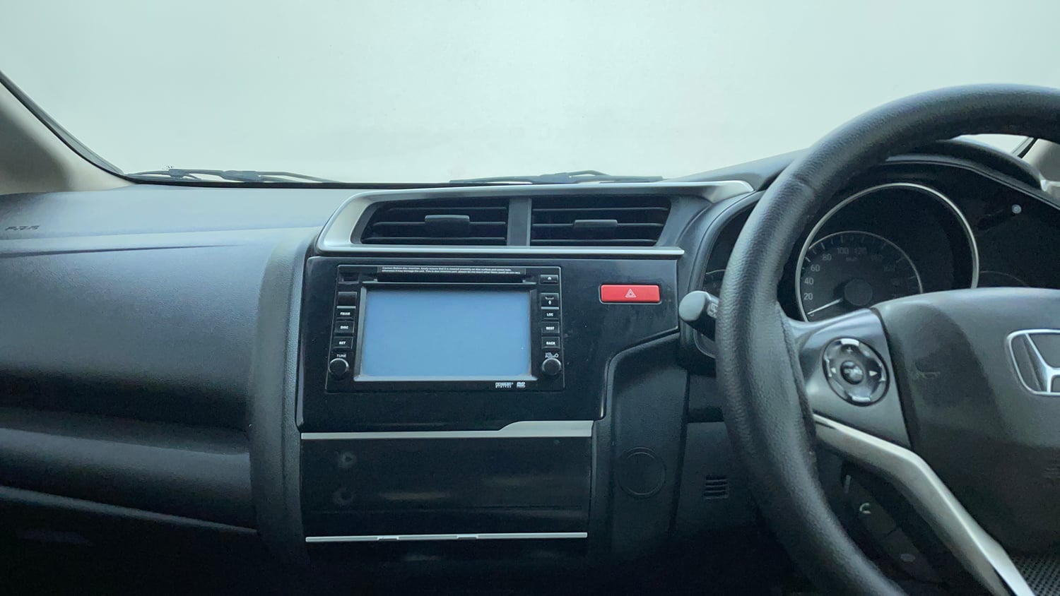 Used 2016 Honda Jazz VX Petrol Petrol Manual interior MUSIC SYSTEM & AC CONTROL VIEW