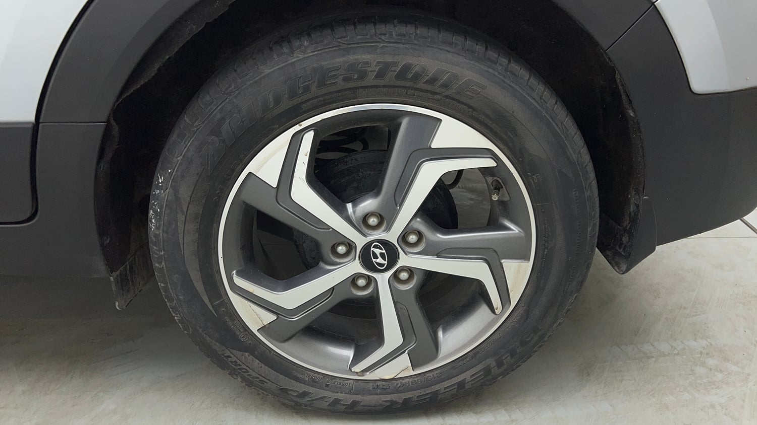 Used 2019 Hyundai Creta SX 1.6 AT Petrol Petrol Automatic tyres LEFT REAR TYRE RIM VIEW