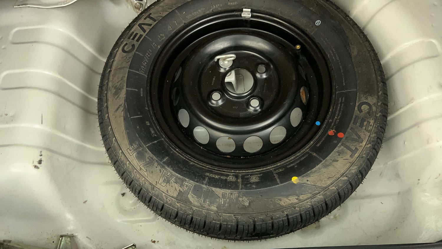 Used 2017 Maruti Suzuki Alto 800 LXi Petrol Manual tyres SPARE TYRE VIEW