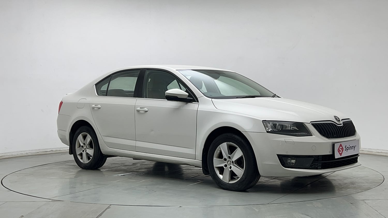 Used 2017 Skoda Octavia 1.8 TSI Ambition Plus AT Petrol Automatic exterior RIGHT FRONT CORNER VIEW