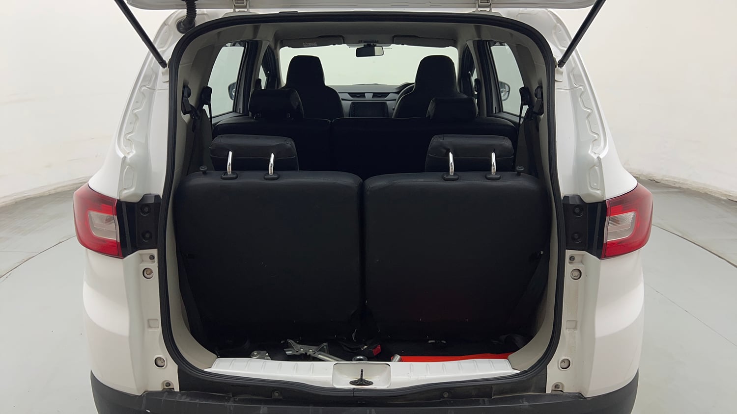 Used 2022 Renault Triber RXE Petrol Manual interior DICKY INSIDE VIEW