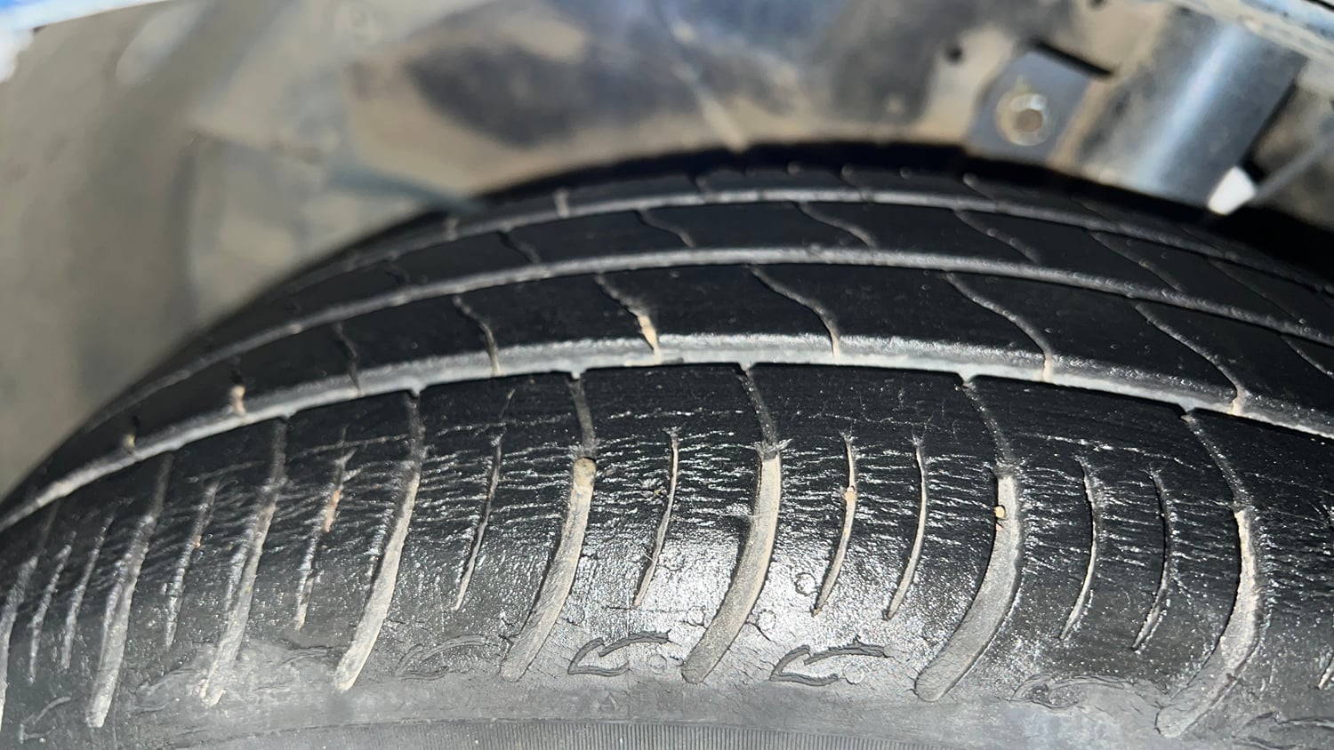 Used 2021 Maruti Suzuki Baleno Delta Petrol Manual tyres LEFT FRONT TYRE TREAD VIEW