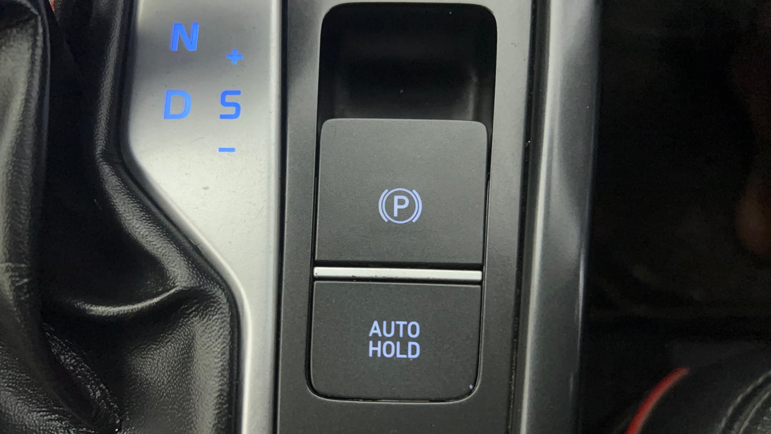 Used 2020 Hyundai Creta SX (O) 1.4 Turbo 7 DCT Petrol Automatic top_features Electronic parking brake