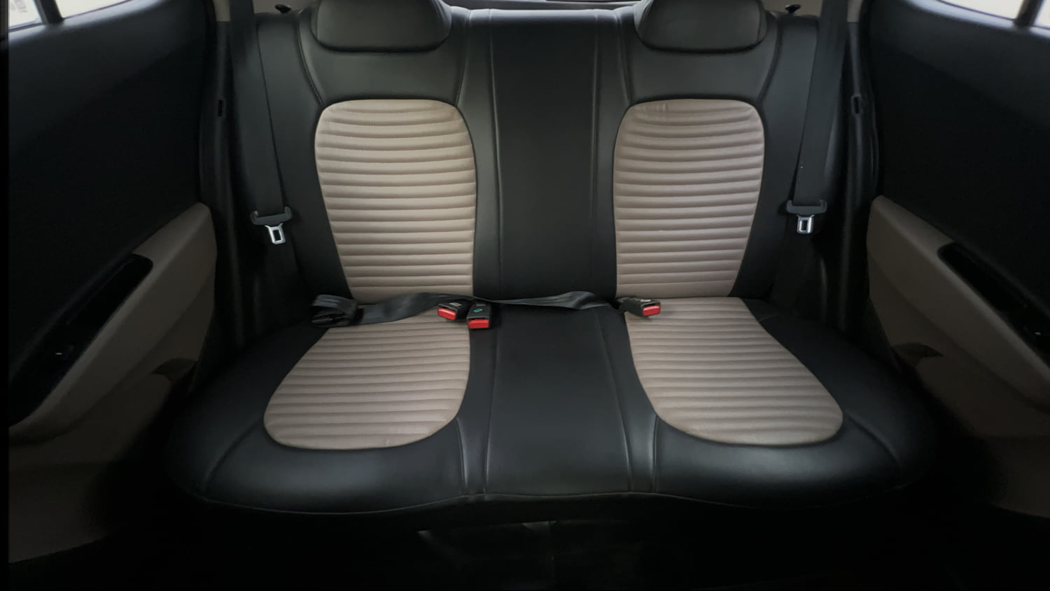 Used 2019 Hyundai Grand i10 Sportz 1.2 Kappa VTVT Petrol Manual interior REAR SEAT CONDITION VIEW