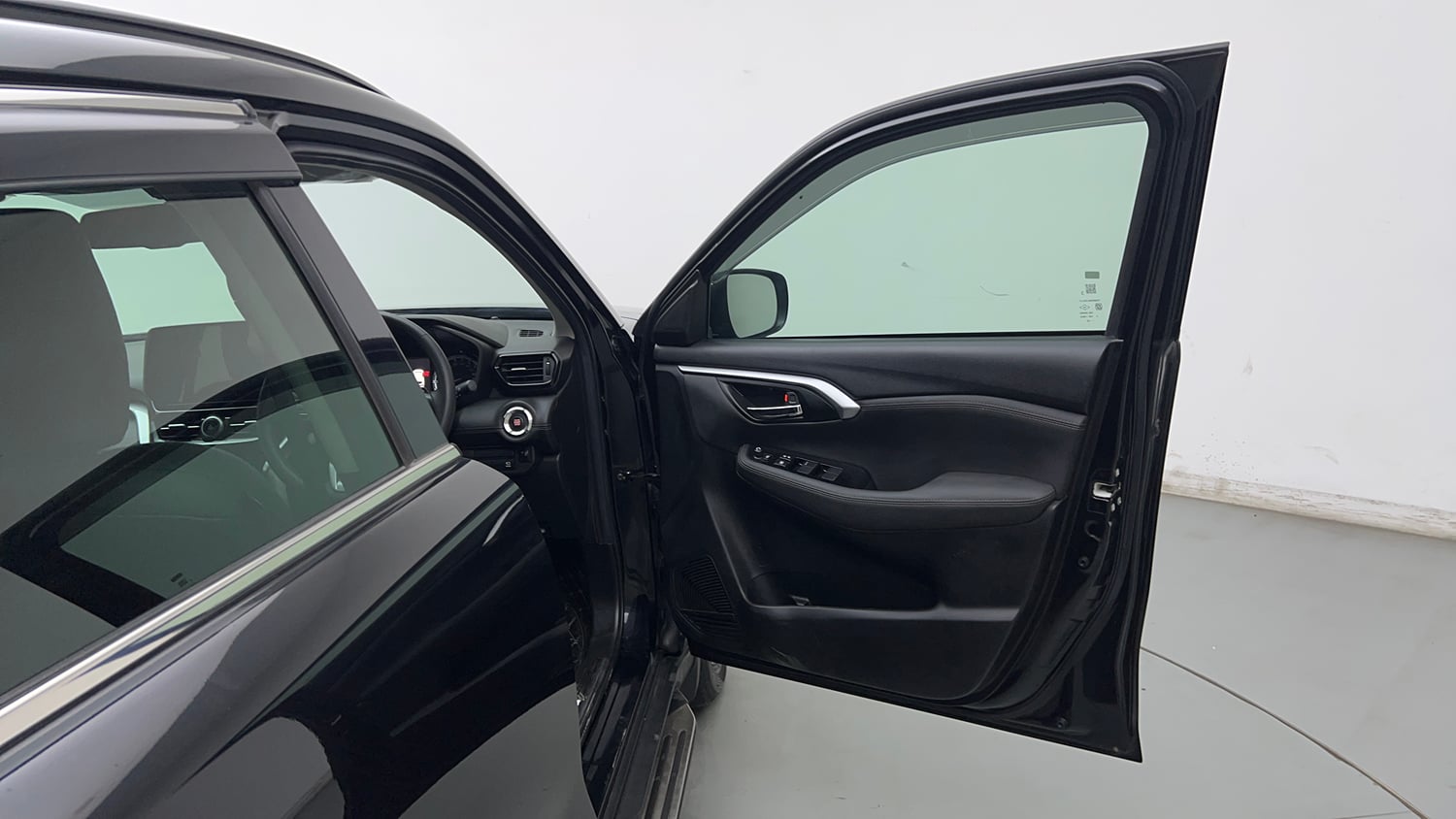 Used 2023 Toyota Urban Cruiser Hyryder V AT NeoDrive Petrol Automatic interior RIGHT FRONT DOOR OPEN VIEW