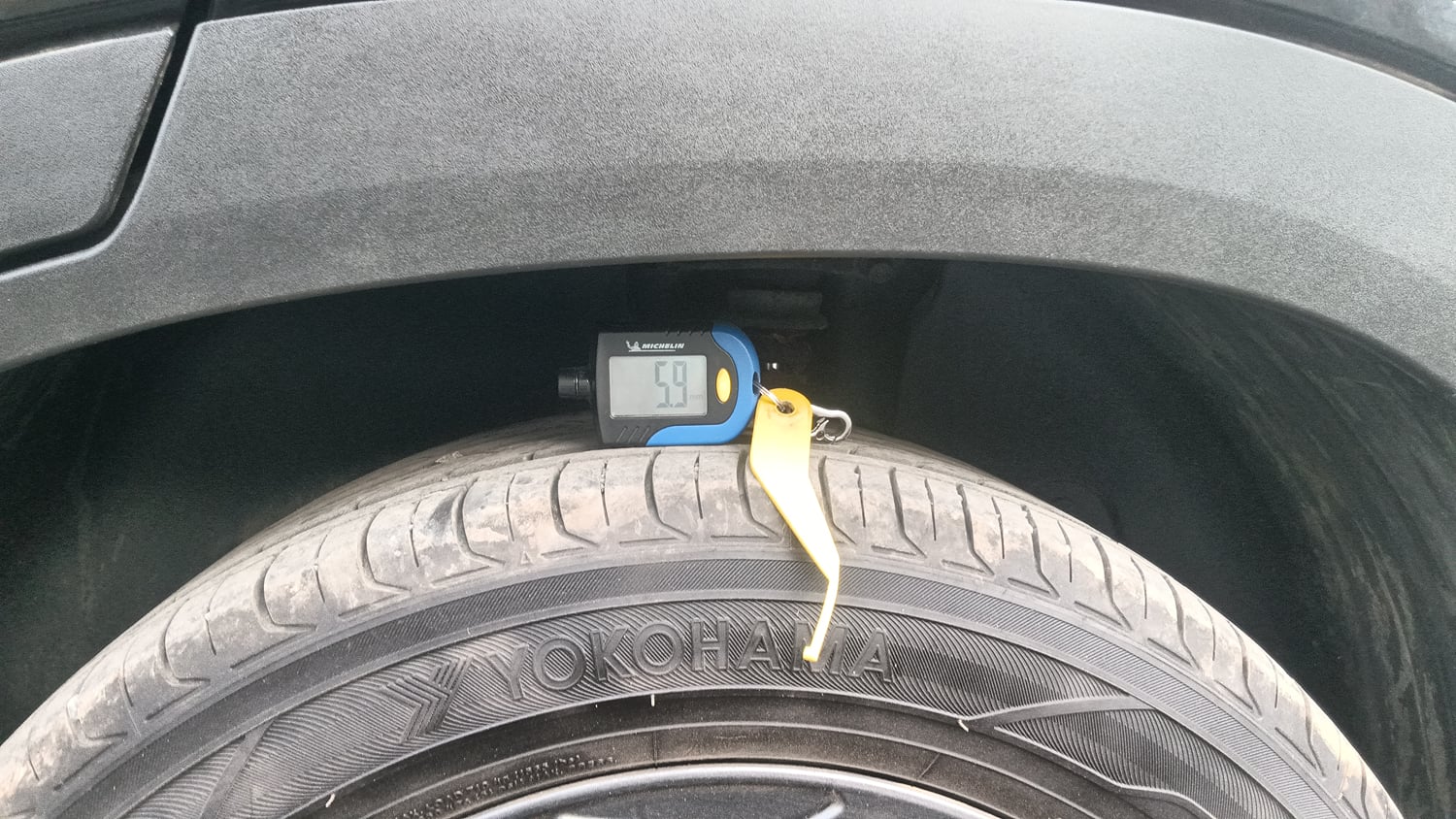 Used 2022 Hyundai Creta SX (O) 1.5 Diesel Automatic knight Diesel Automatic tyres LEFT REAR TYRE TREAD VIEW