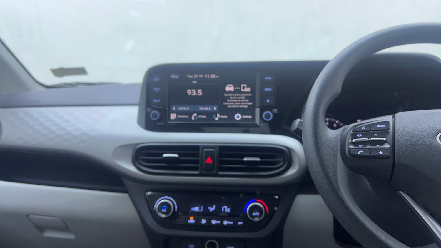 Used 2024 Hyundai Grand i10 Nios Sportz 1.2 Kappa AMT Petrol Automatic interior MUSIC SYSTEM & AC CONTROL VIEW