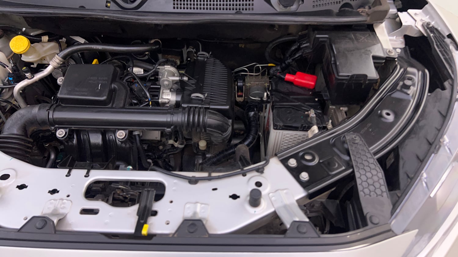 Used 2025 Nissan Magnite Visia B4D 1.0 Petrol AMT Petrol Automatic engine ENGINE LEFT SIDE VIEW
