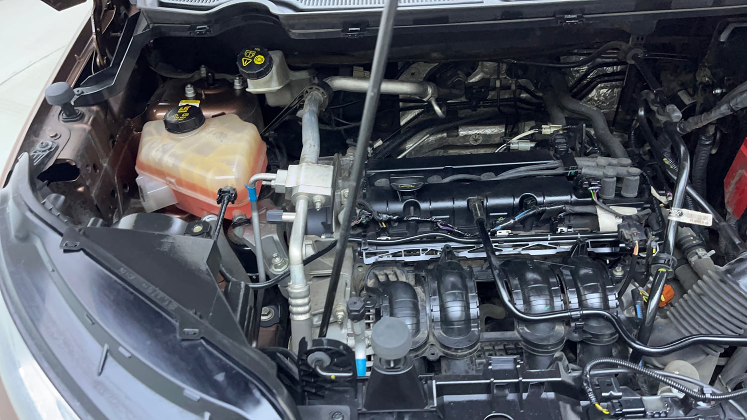 Used 2017 Ford EcoSport Titanium 1.5L Ti-VCT AT Petrol Automatic engine ENGINE RIGHT SIDE VIEW