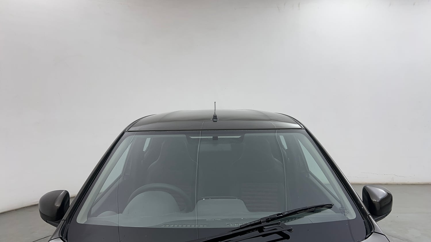 Used 2016 Renault Kwid RXT Petrol Manual exterior FRONT WINDSHIELD VIEW