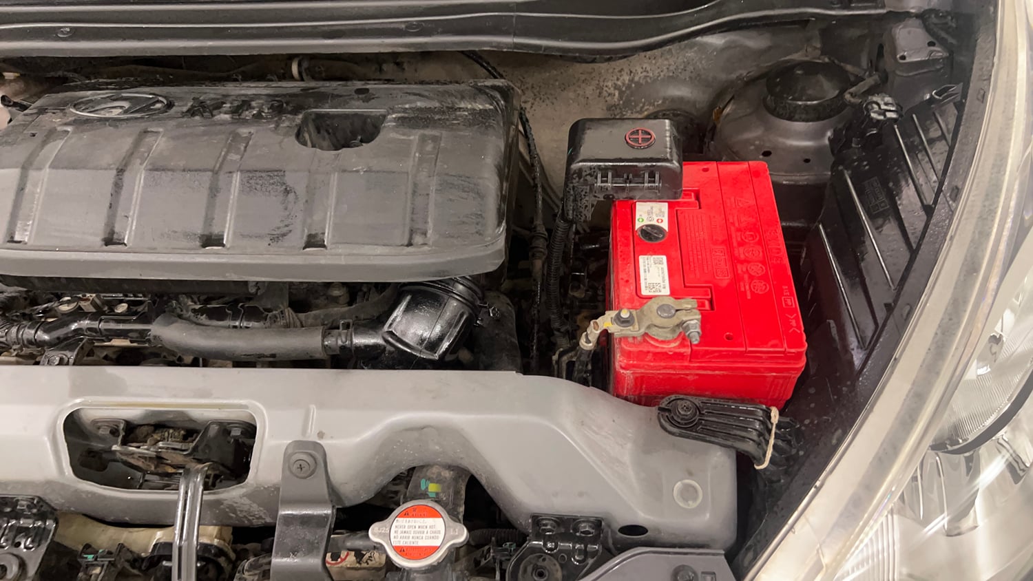 Used 2017 Hyundai Eon Magna Petrol Manual engine ENGINE LEFT SIDE VIEW