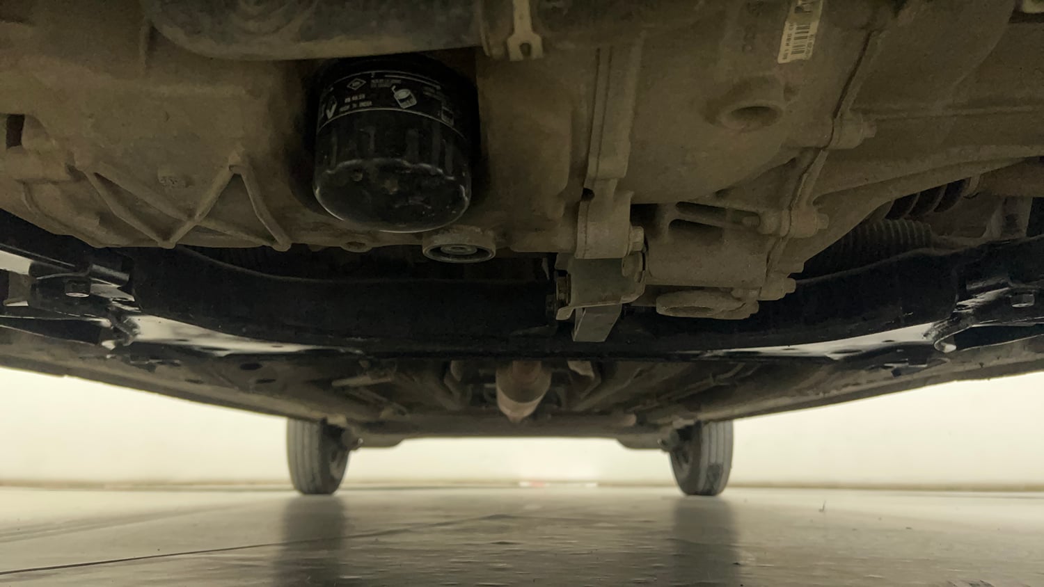 Used 2019 Renault Triber RXZ Petrol Manual extra FRONT LEFT UNDERBODY VIEW