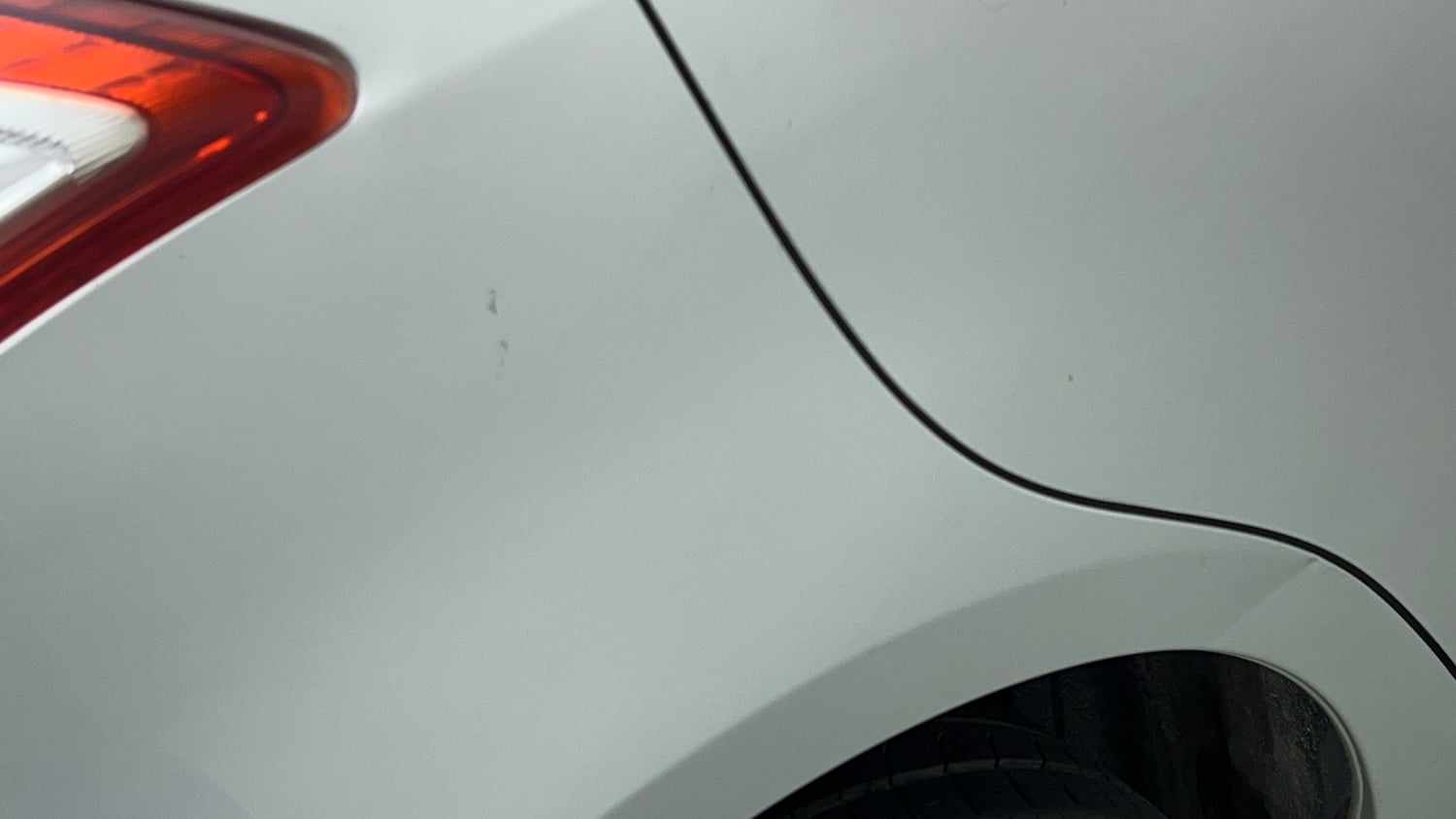 Used 2016 Maruti Suzuki Swift Lxi (O) Petrol Manual dents MINOR DENT