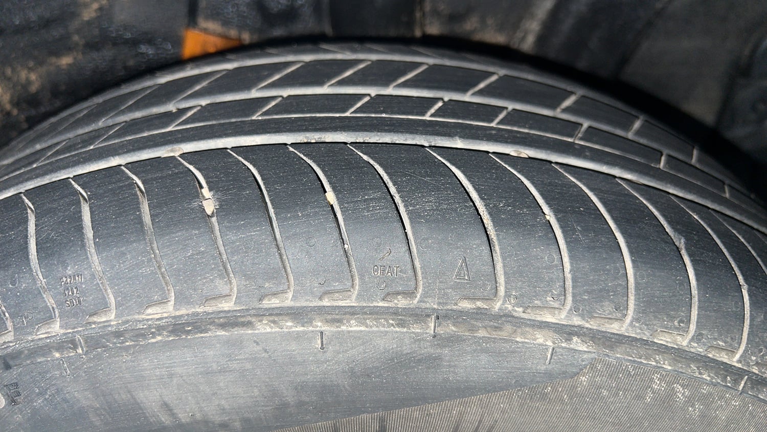 Used 2023 Hyundai Exter SX (O) 1.2 MT Petrol Manual tyres LEFT REAR TYRE TREAD VIEW