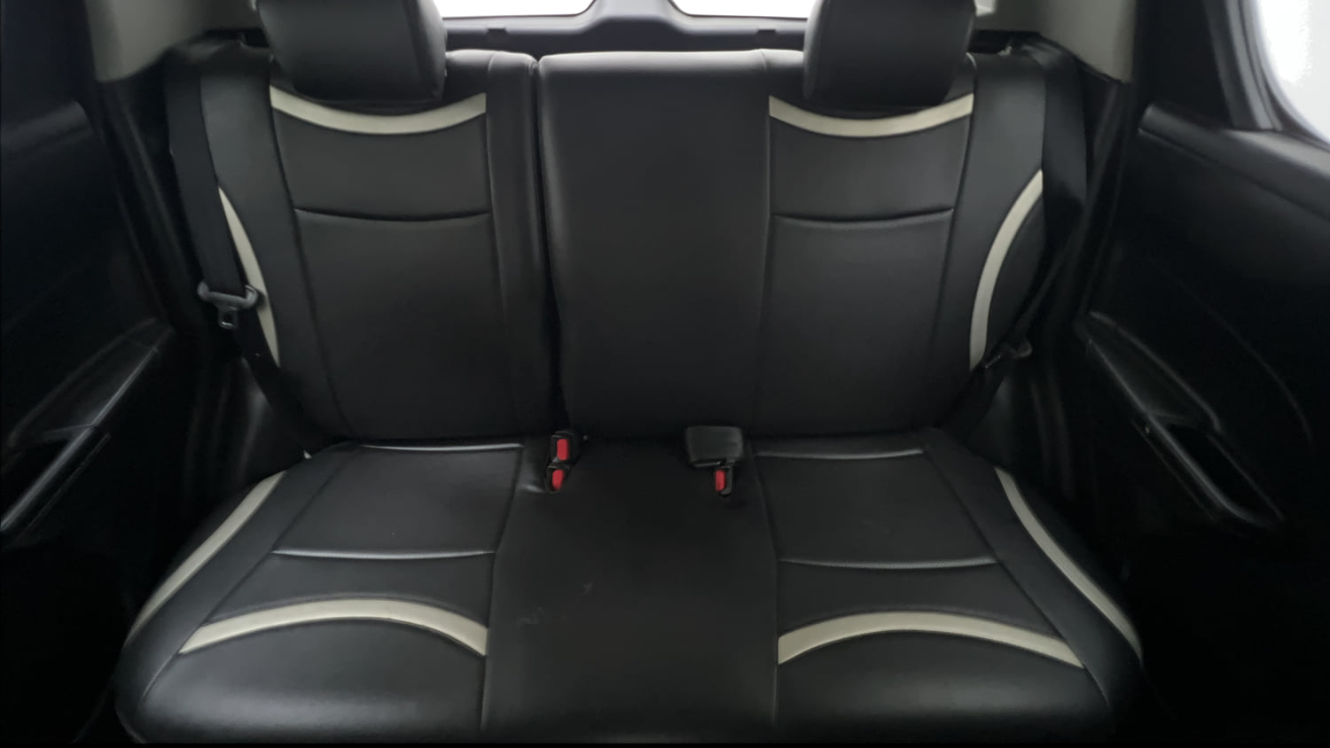 Used 2016 Maruti Suzuki Swift Lxi (O) Petrol Manual interior REAR SEAT CONDITION VIEW