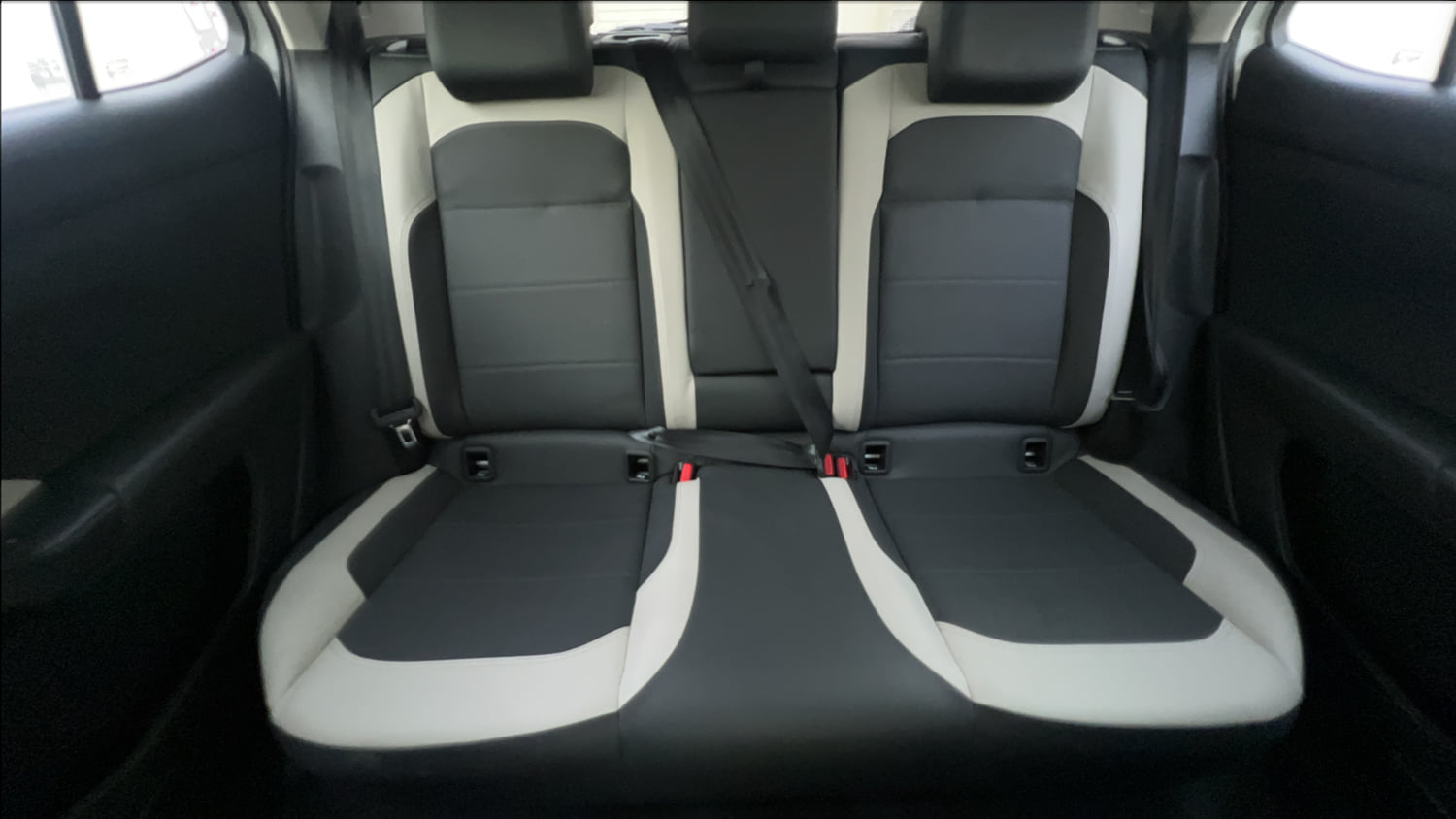 Used 2022 Volkswagen Taigun Topline 1.0 TSI AT Petrol Automatic interior REAR SEAT CONDITION VIEW
