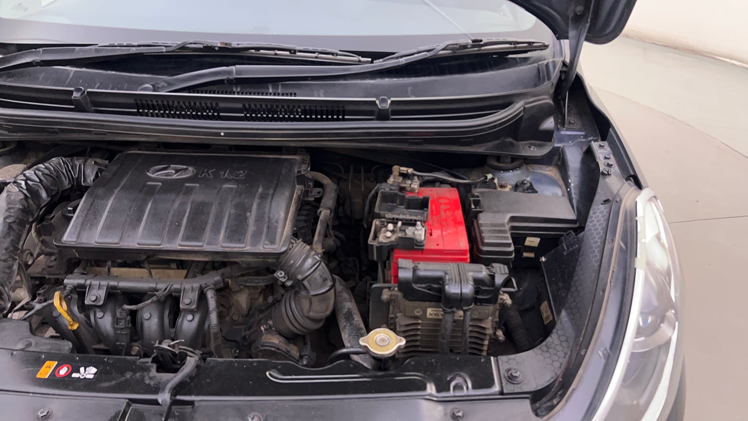 Used 2021 Hyundai Grand i10 Nios Sportz AMT 1.2 Kappa VTVT Petrol Automatic engine ENGINE LEFT SIDE HINGE & APRON VIEW