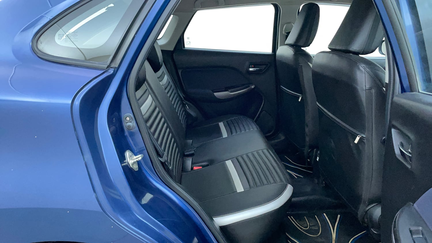 Used 2019 Maruti Suzuki Baleno Delta Petrol Manual interior RIGHT SIDE REAR DOOR CABIN VIEW